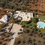 דירה Clive With Trullo Matto אוסטוני