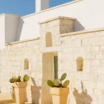 Clive With Trullo Matto אוסטוני