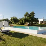 Clive With Trullo Matto Apartman Ostuni