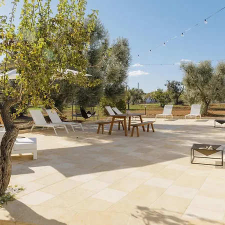 Clive With Trullo Matto * Ostuni