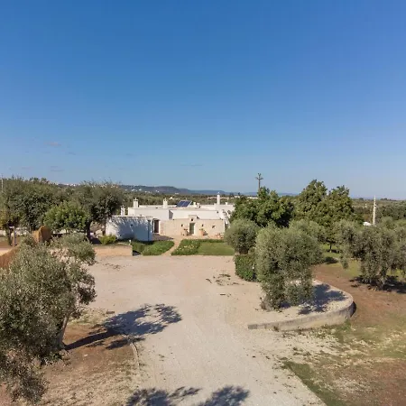 Clive With Trullo Matto * Ostuni