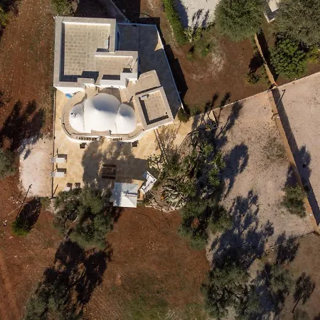 Clive With Trullo Matto * Ostuni