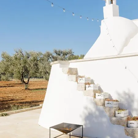 Clive With Trullo Matto * Ostuni