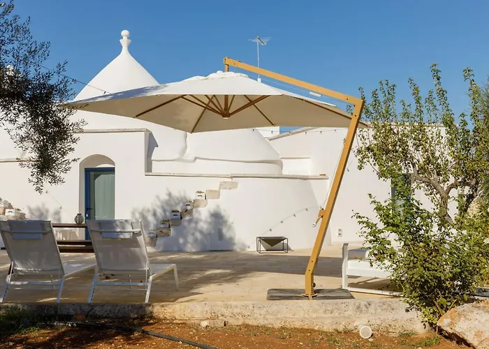 Clive With Trullo Matto * Остуни
