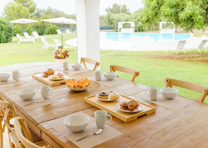 Clive With Trullo Matto * Остуни