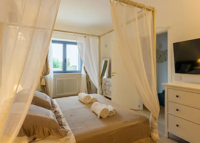 Clive With Trullo Matto * Остуни